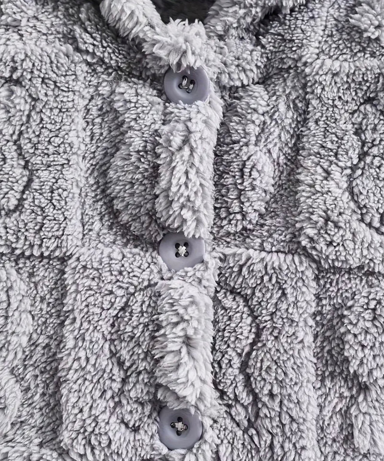 Chamarra Gris Afelpada con Conejitos