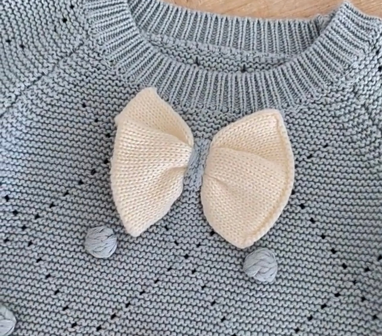 Suéter Tejido Azul con Moñito