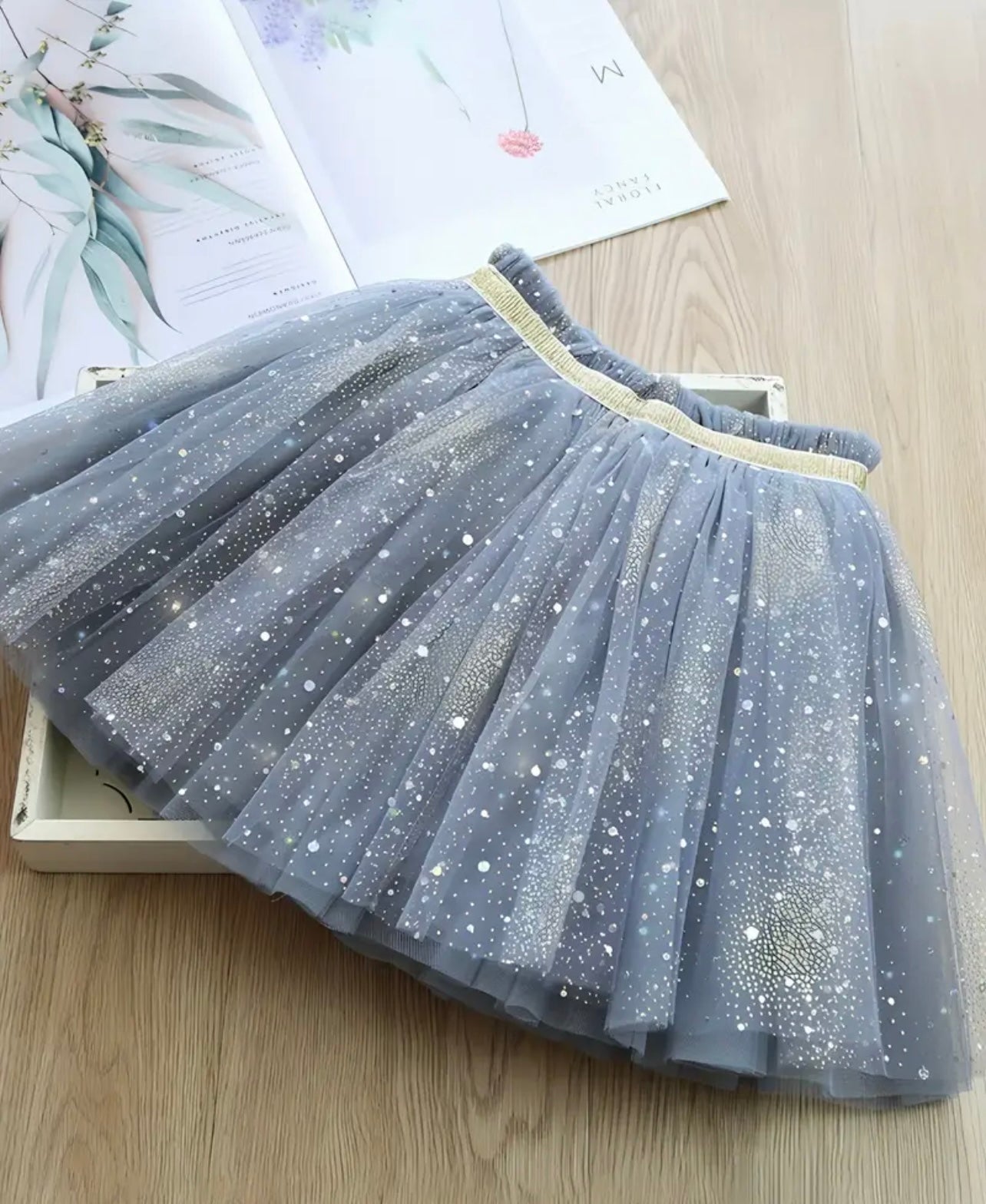 Falda Gris con Brillitos