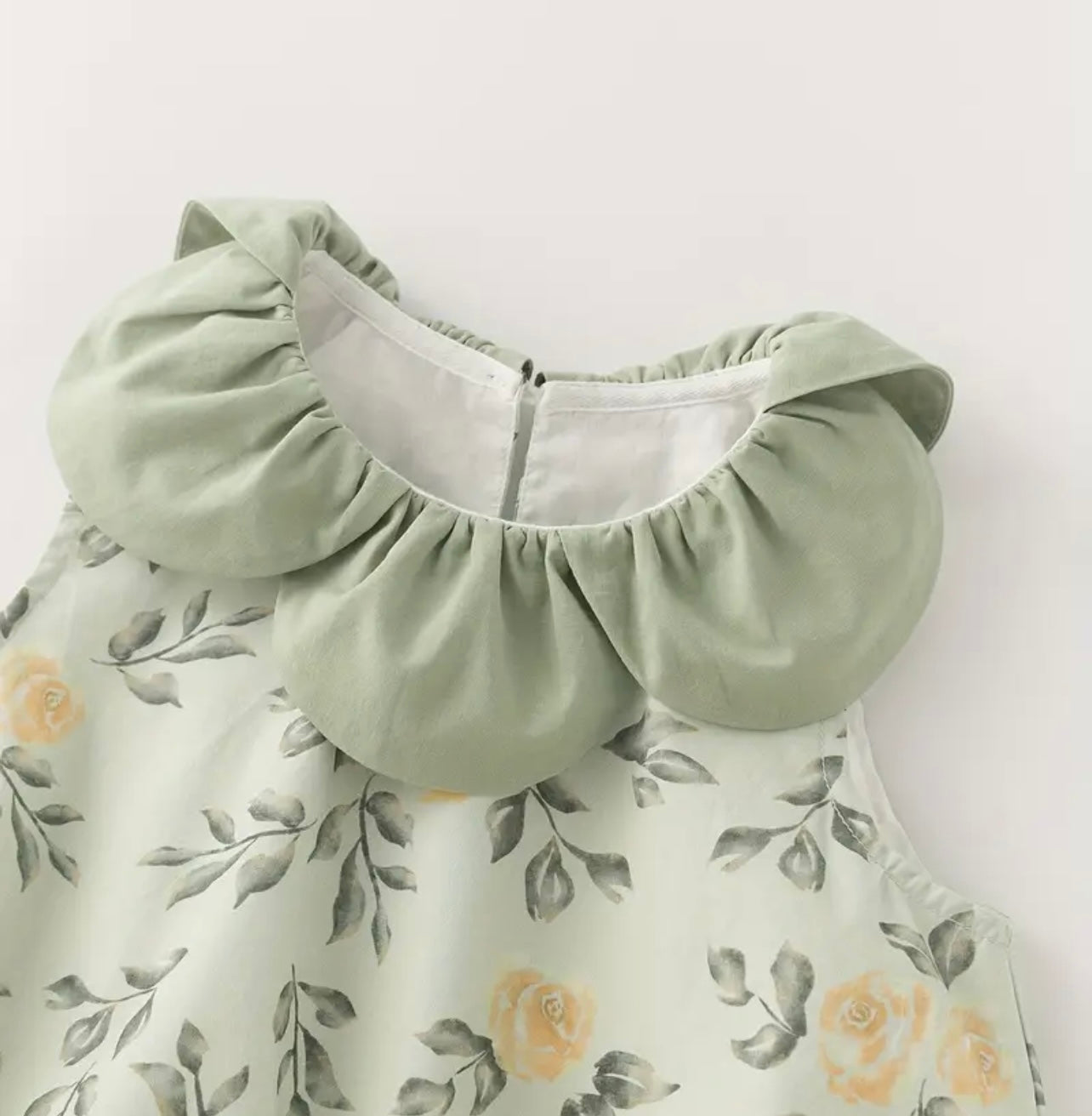 Vestido Menta con Flores Amarillas